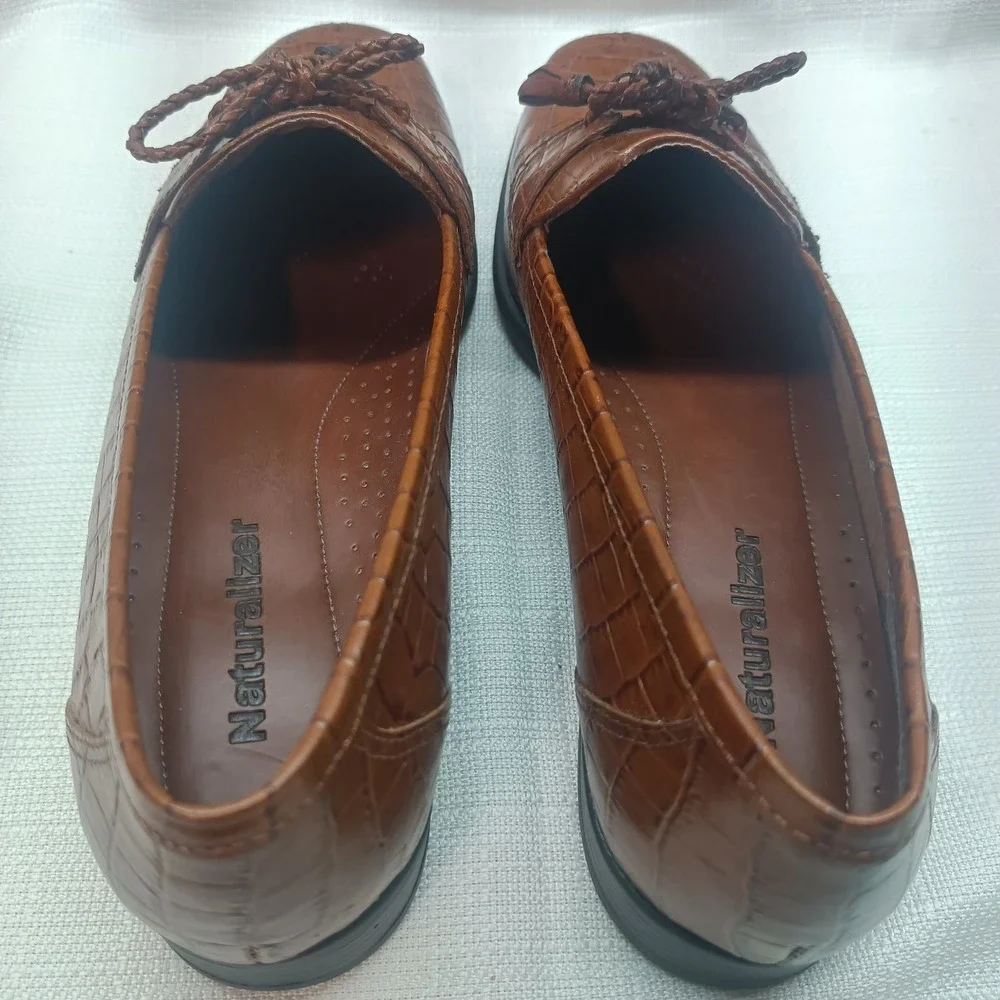 Vtg Y2K Naturalizer Womens 8M Tan‎ Leather Croc Natural Flex Loafer Shoes 712N82